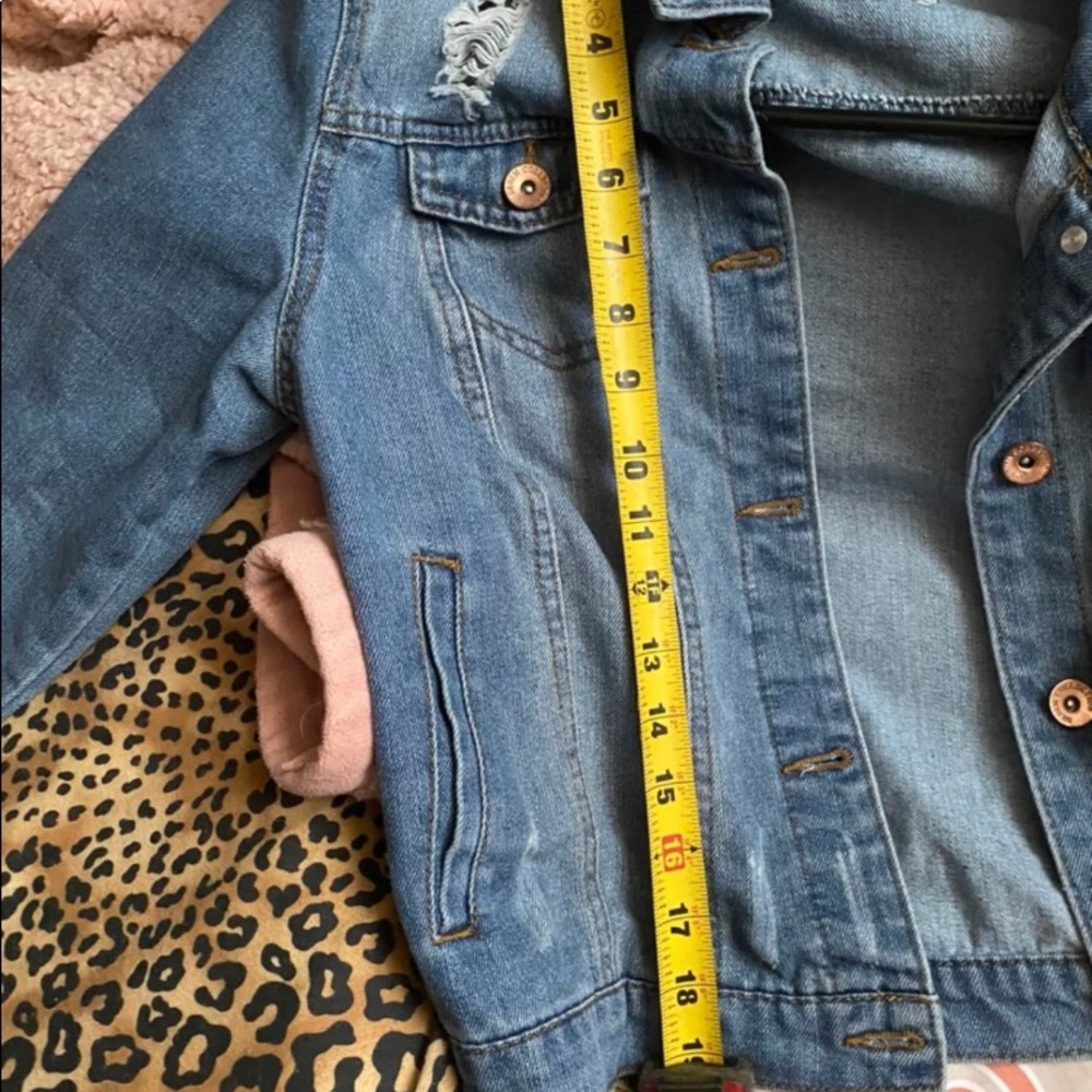 Distressed denim jacket - Picture 4 of 7